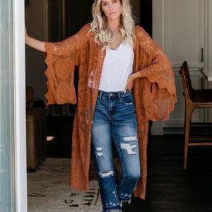 BaeVely (VICI Collection) Lace Duster in Rusty Orange